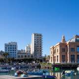 Un edificio discusso che rappresenta per� da quasi 70 anni un incontestabile punto di riferimento di Bari